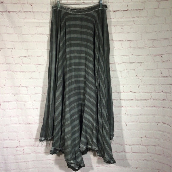 Free People Dresses & Skirts - Free People Gray Plaid Skirt - Size 6